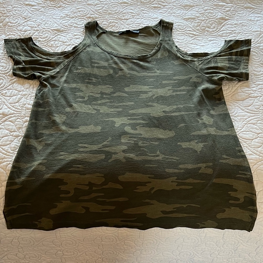 Sanctuary Cold Shoulder T-Shirt